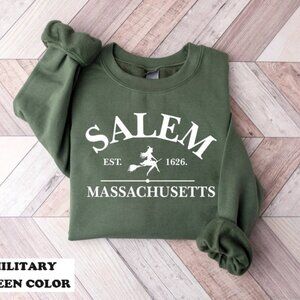 Salem Massachusetts Halloween Sweatshirt Hocus Pocus Graphic 81